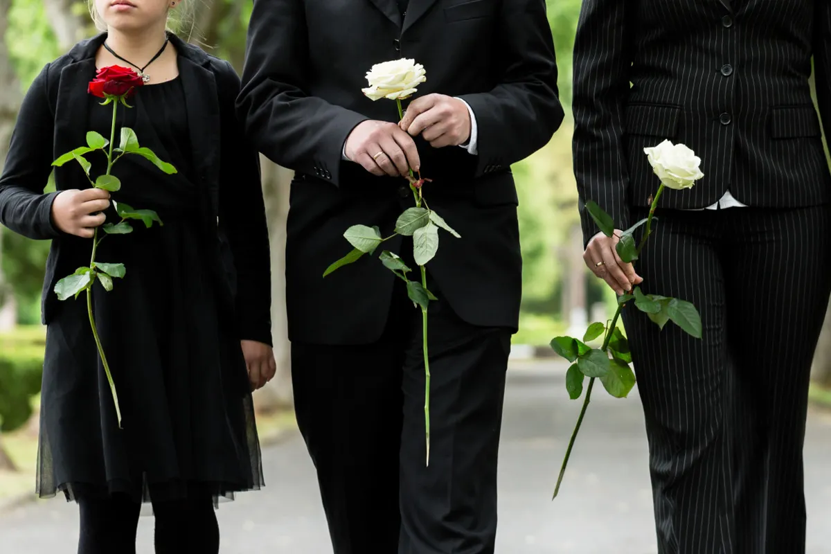 what-to-wear-to-a-funeral